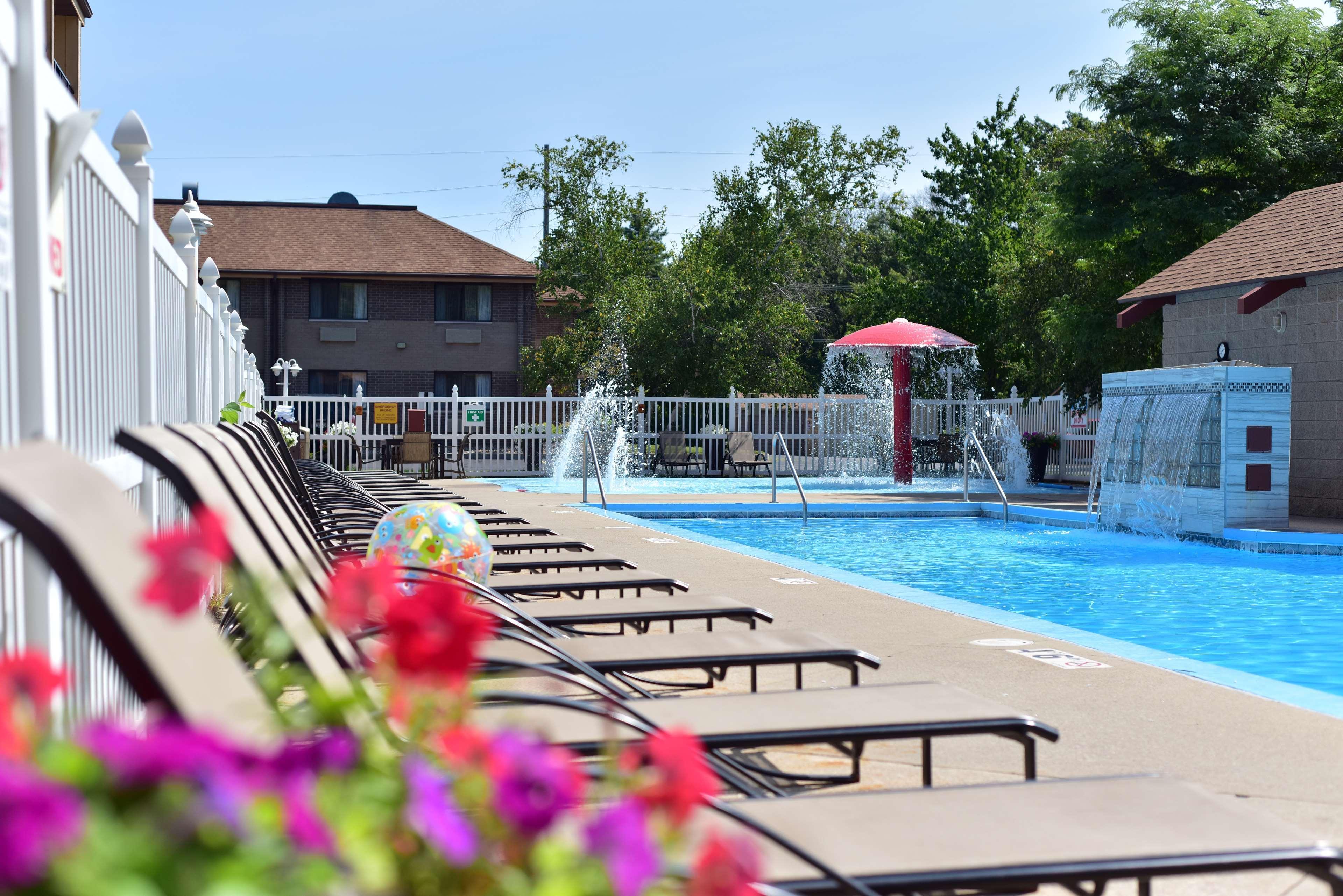Best Western Ambassador Inn & Suites Wisconsin Dells Luaran gambar