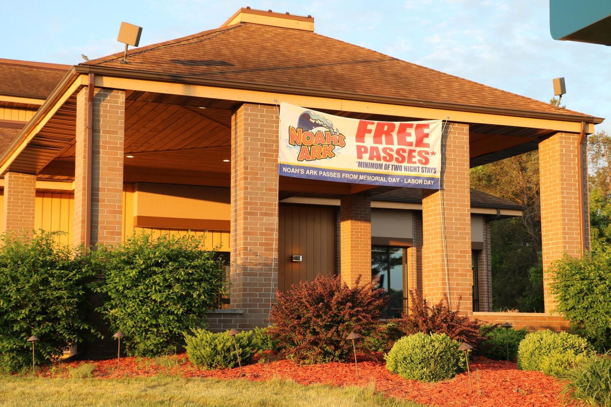 Best Western Ambassador Inn & Suites Wisconsin Dells Luaran gambar